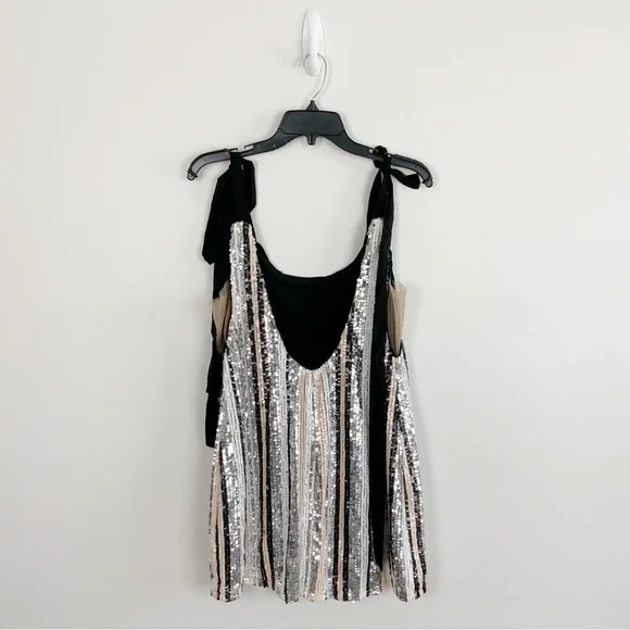 NBD Suri Dress in Stripe Size L